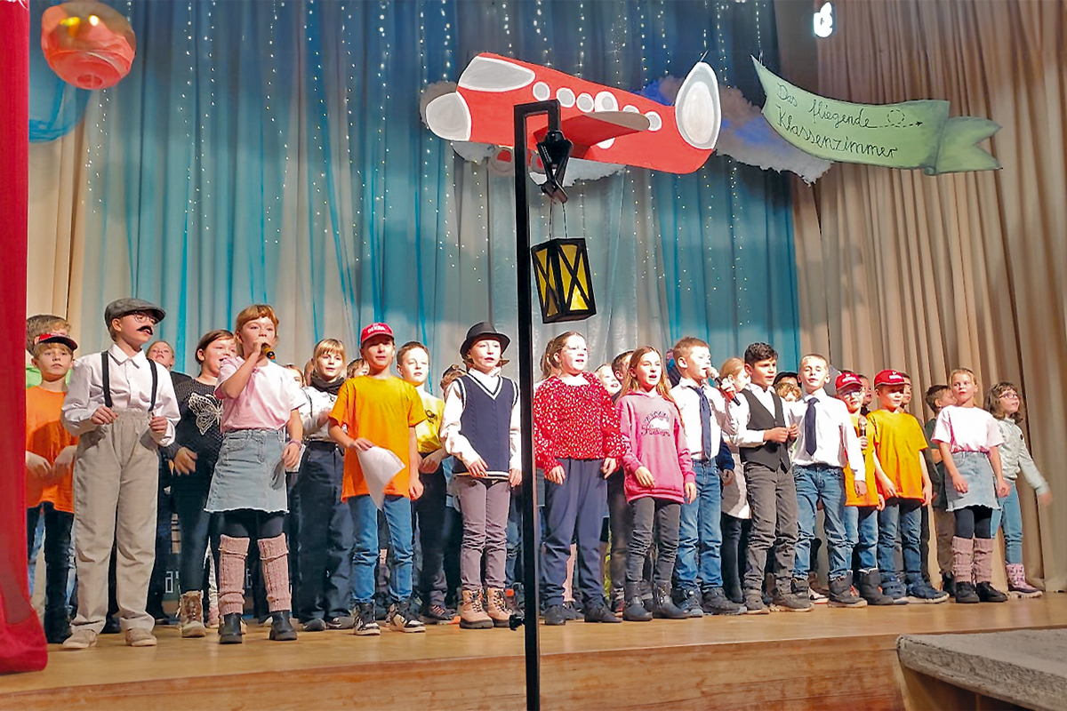 Burgen-Blick - Theateraufführung der Grundschule Wandersleben
