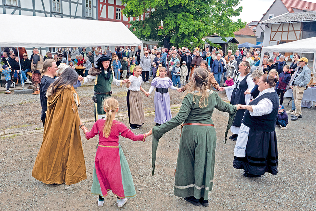 Burgen Blick - Erstes Mittelalterfest in Ingersleben Burgen Blick - Erstes Mittelalterfest in Ingersleben