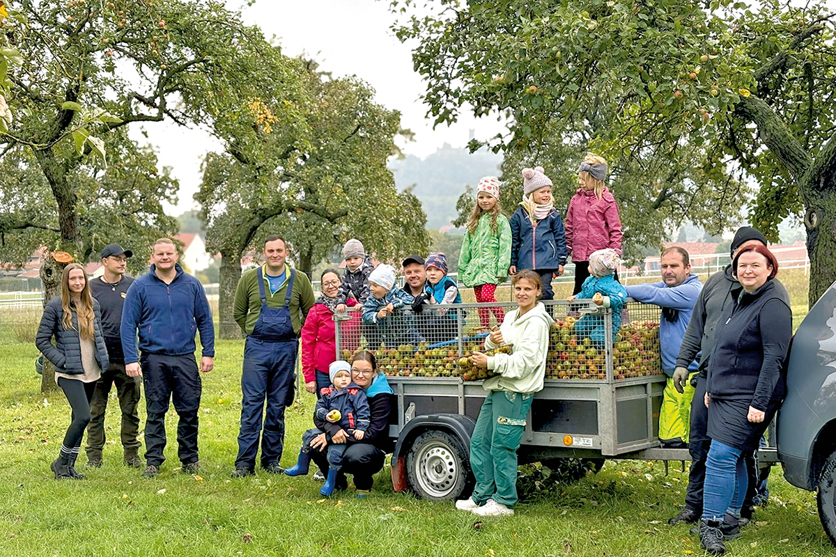 Burgen Blick - 10-jähriges Jubiläum für den Förderverein Kindertagesstätte Waidspatzen e. V. Burgen Blick - 10-jähriges Jubiläum für den Förderverein Kindertagesstätte Waidspatzen e. V.