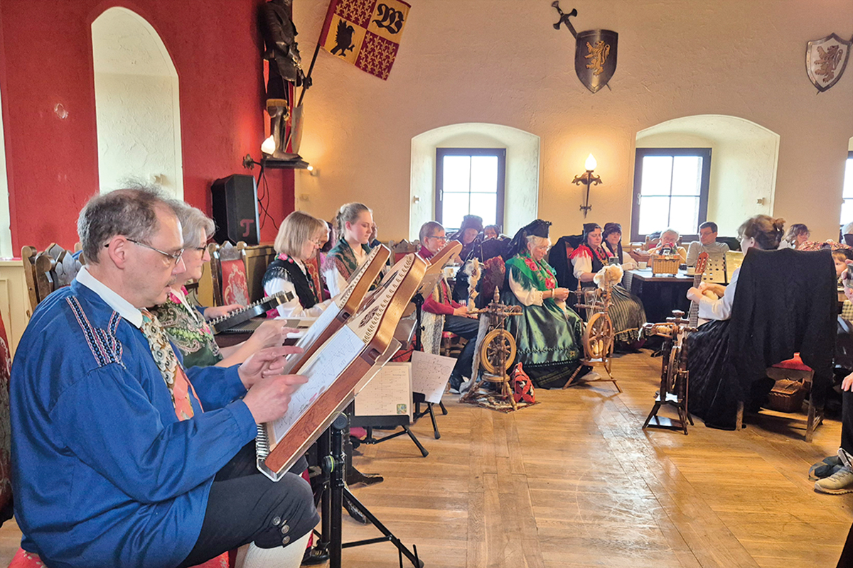 Burgen Blick - „mein-blumentopf“ startet in die neue Saison